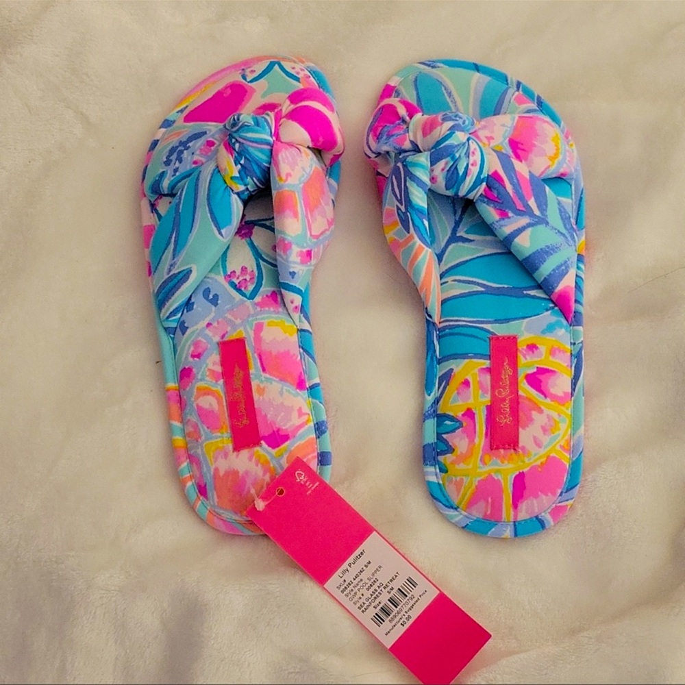 Lilly Pulitzer Pool slippers new so pretty and bright size S/M 7/8